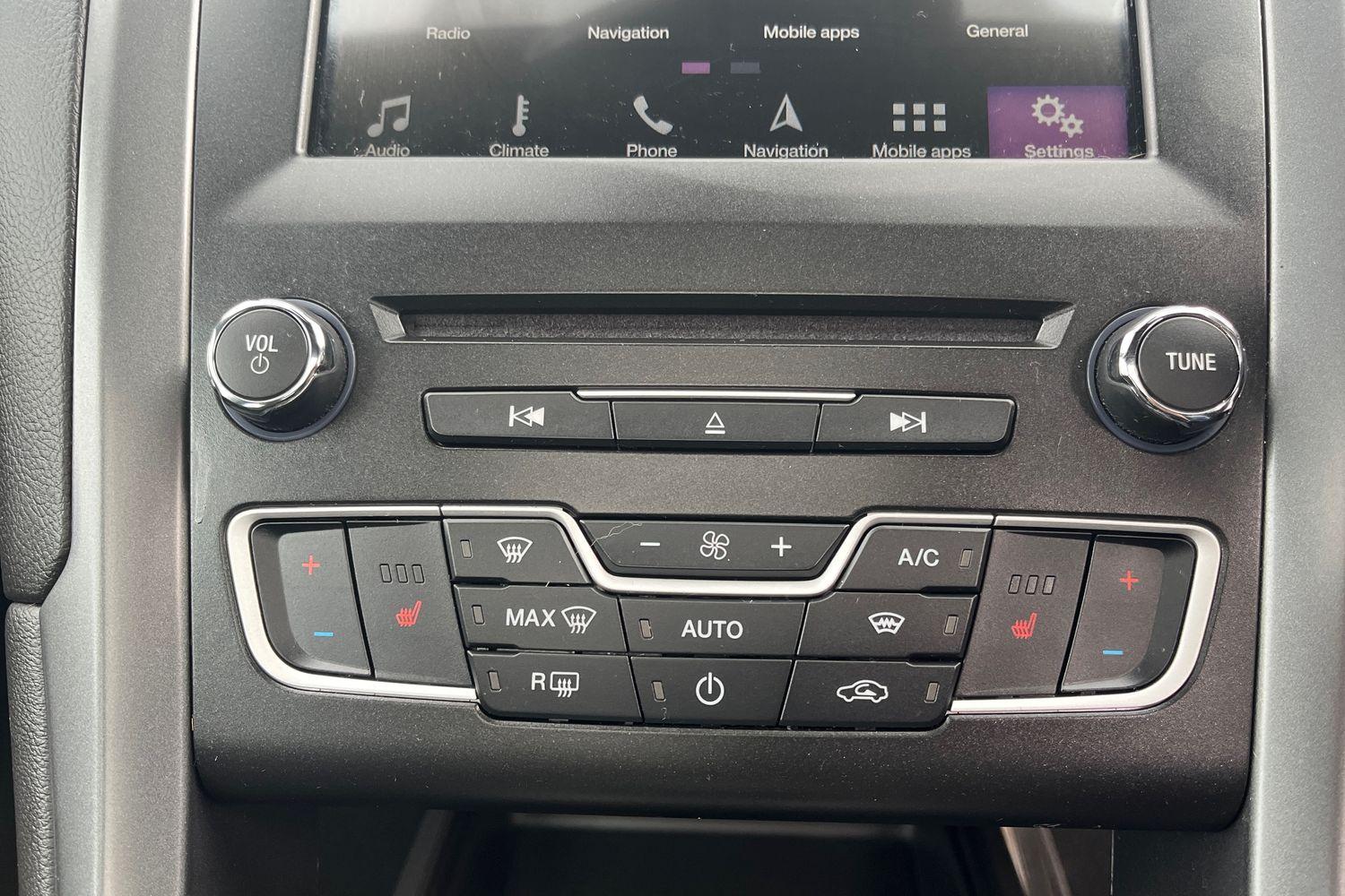 Ford MONDEO Photo 37