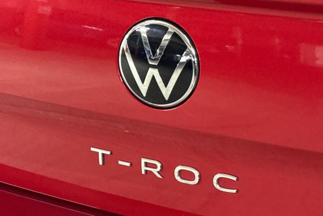 VOLKSWAGEN T-Roc Photo 37