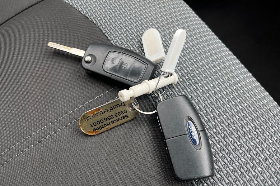 Ford EcoSport Photo autoimg-154bd897f964e2871bb33ea5bdb6aa70dfe2ad8c.jpg