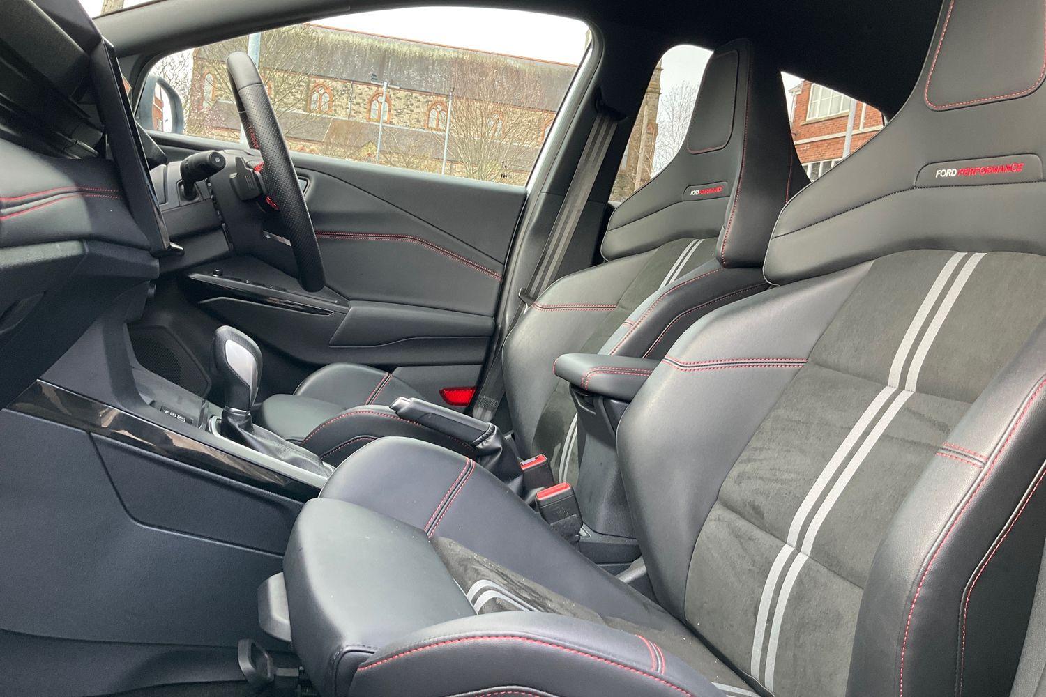Ford PUMA Photo 18