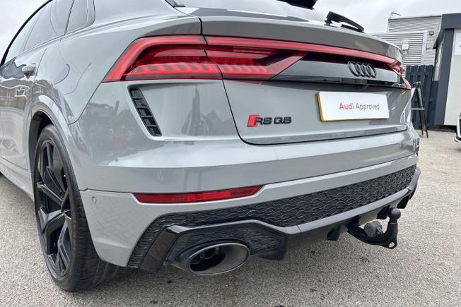 AUDI Rsq8 Photo 38