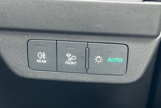 Audi Q4 E-Tron Photo 33