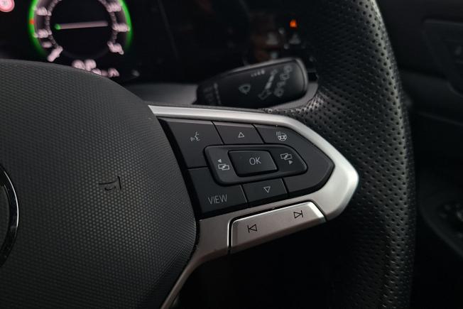 Volkswagen Golf Photo 17
