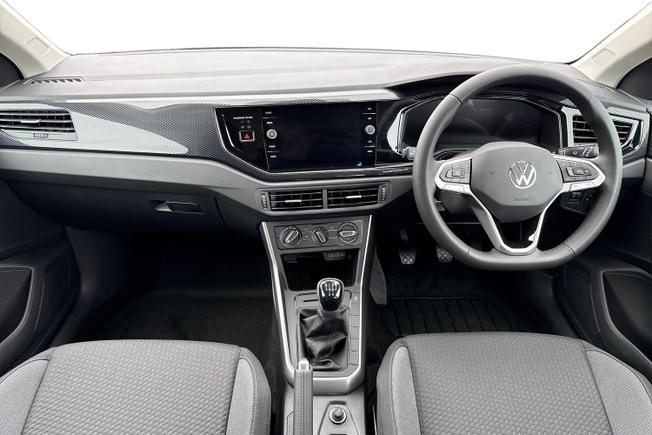 VOLKSWAGEN Polo Photo 10