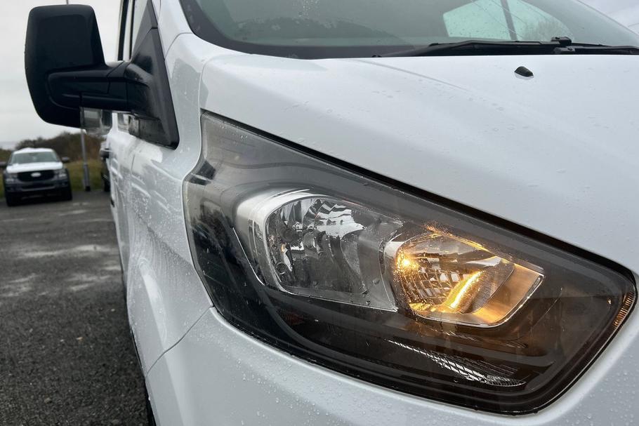 Used Ford TRANSIT CUSTOM YT19CSR 22