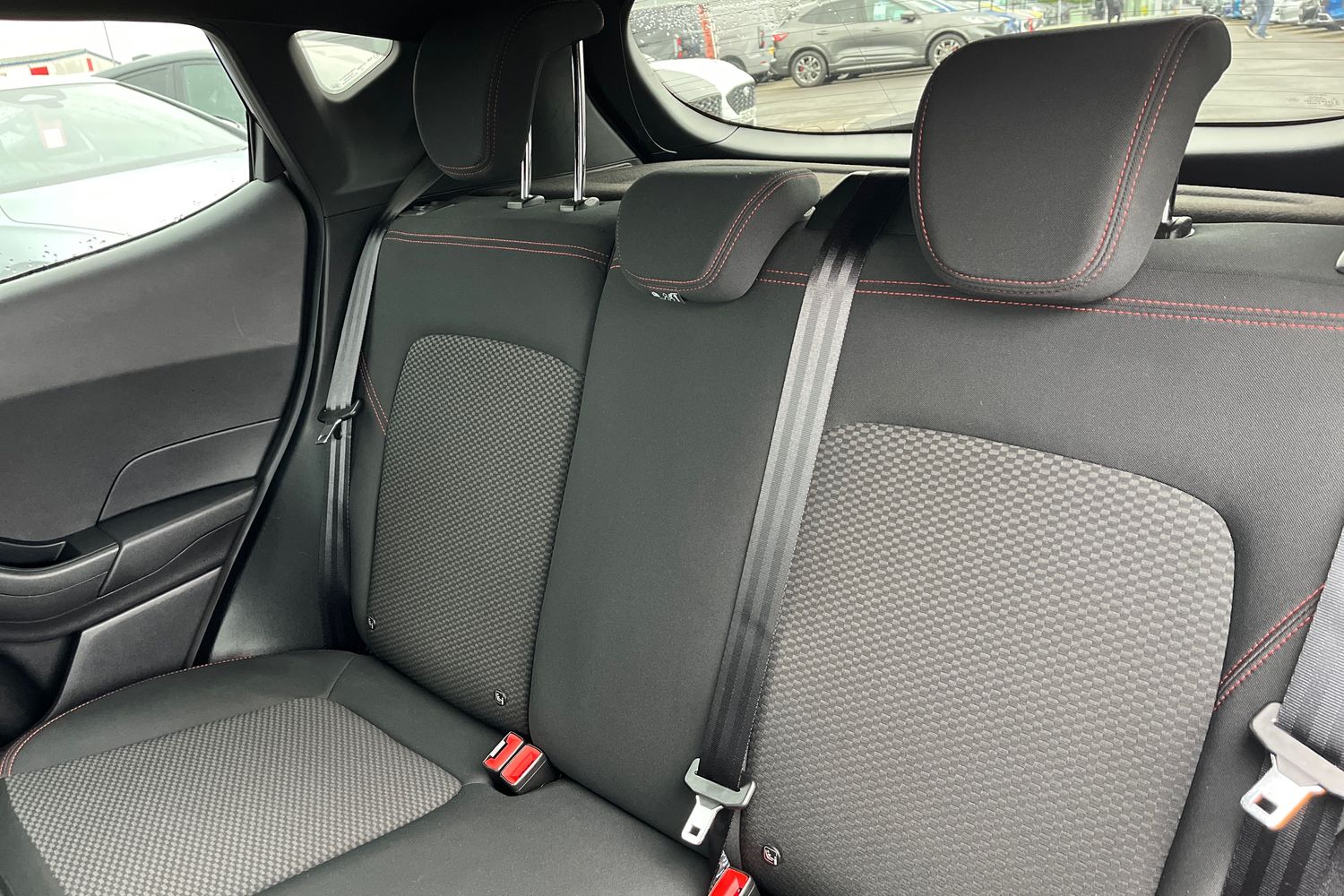 Ford Fiesta Photo 19