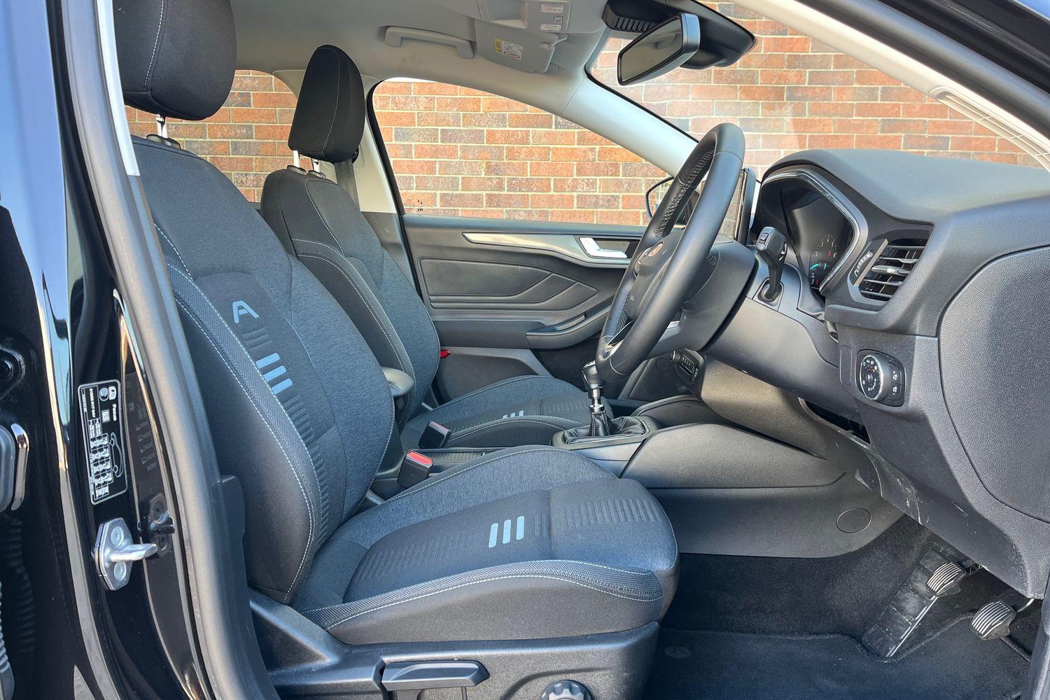 Ford Focus Photo 27
