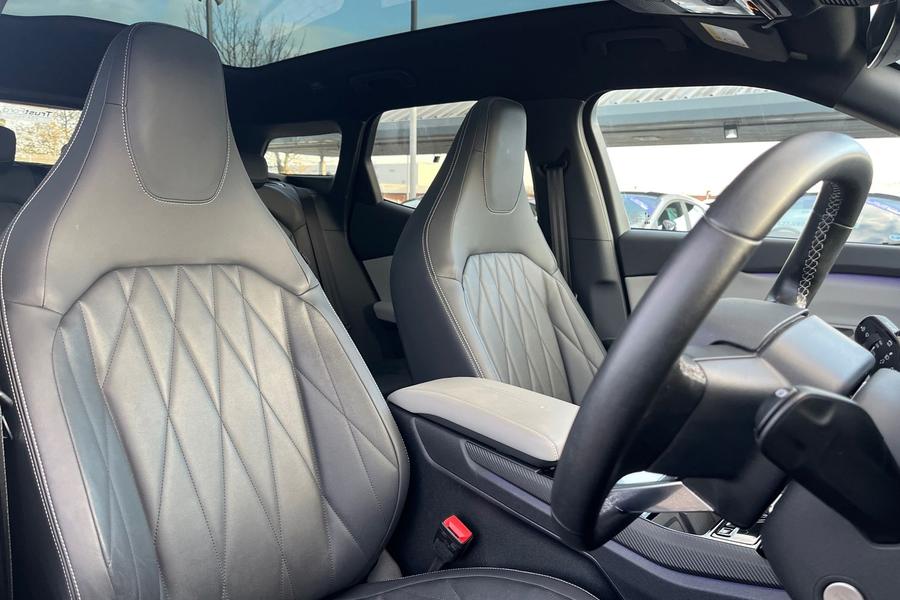 Ford Explorer Photo autoimg-155e7b9d9520fed6f2b1074bcee11b93a5d87a08.jpg