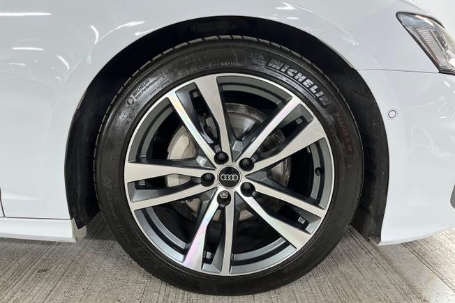 AUDI A6 Avant Photo 5