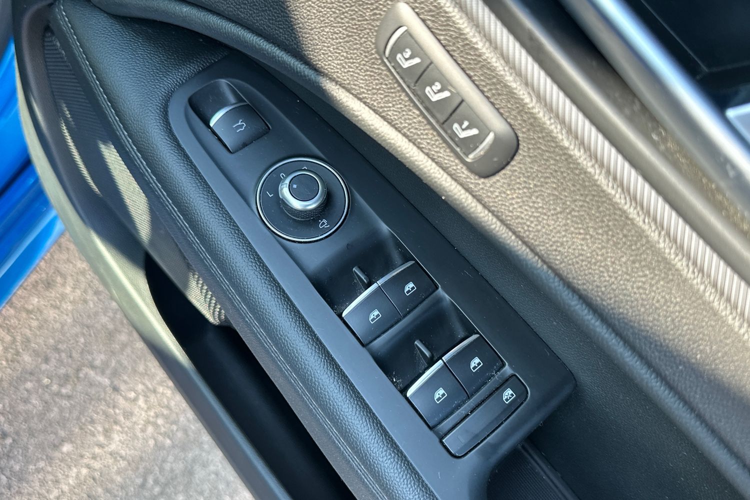 Alfa Romeo STELVIO Photo 15