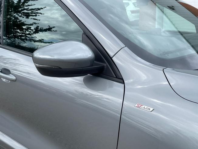 FORD Kuga Photo 20
