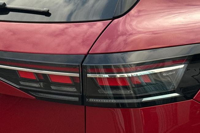 VOLKSWAGEN Passat Photo 18