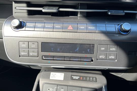 Hyundai KONA Photo autoimg-157401ce2881f323ff8da78ae00de453f03d8050.jpg