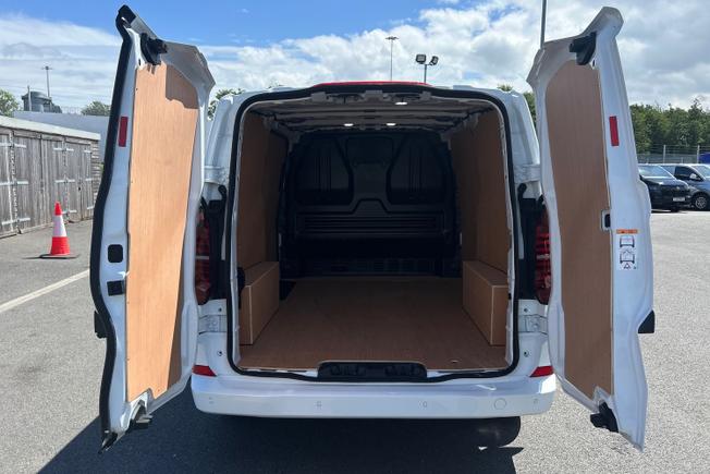 VOLKSWAGEN Transporter Photo 29