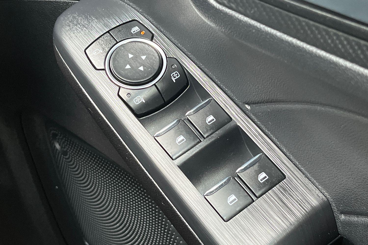 Ford KUGA Photo 15