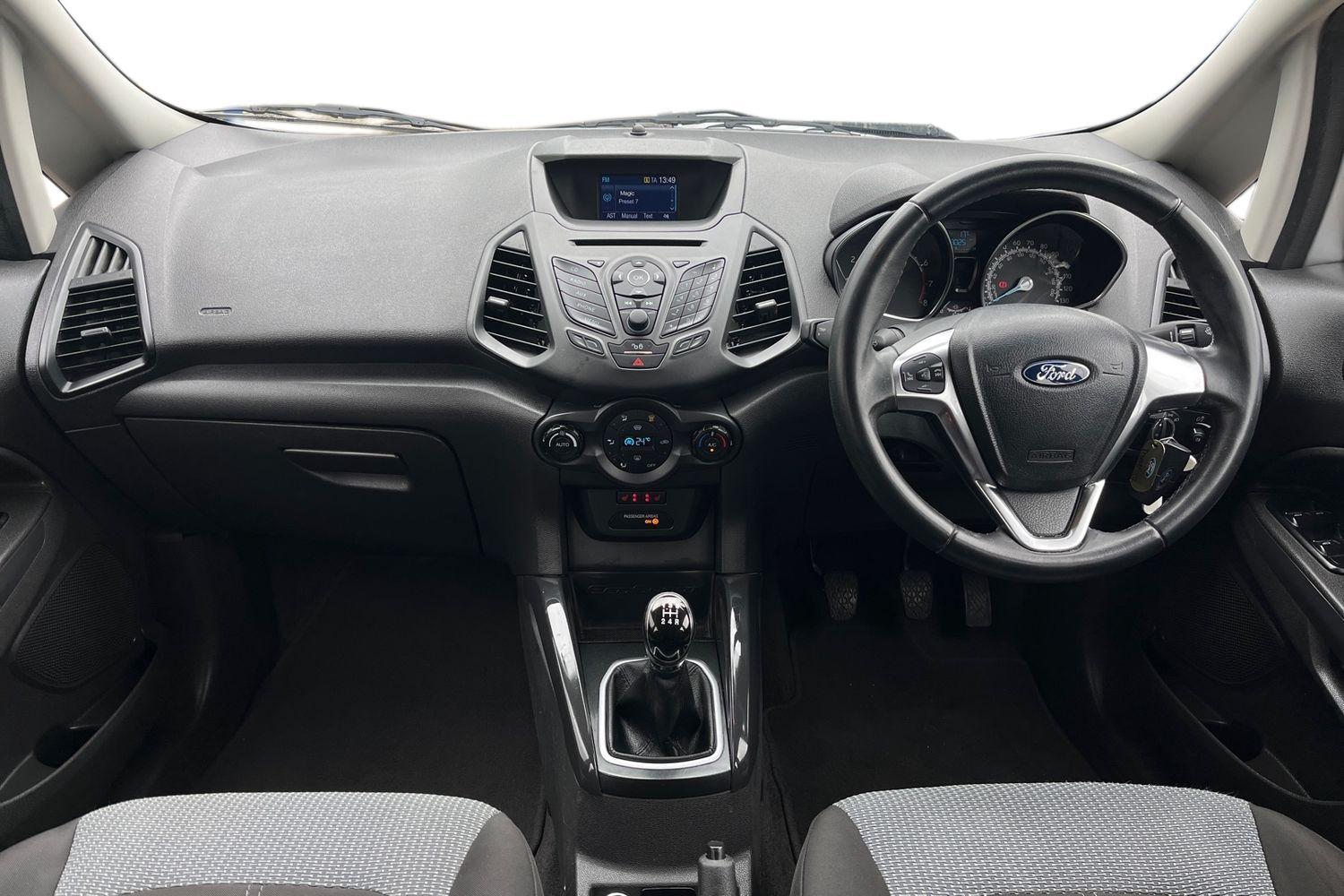Ford EcoSport Photo 9