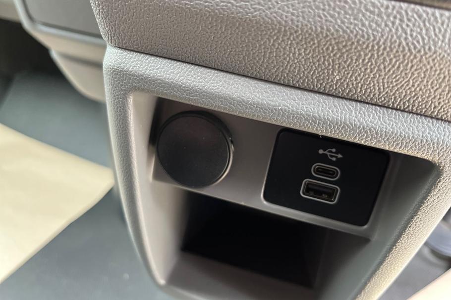 Used Ford TRANSIT CUSTOM ML24SMX 34