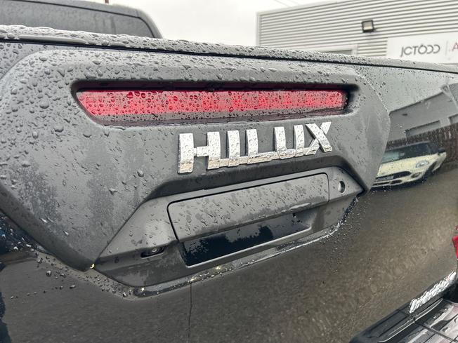 TOYOTA Hilux Photo 34