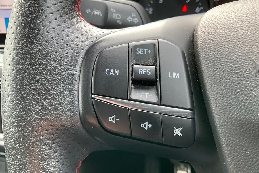 Ford FIESTA Photo autoimg-157cba9739cd53ca555a914e60dc67b6c10d3ea5.jpg