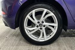 VOLKSWAGEN Polo Photo 5