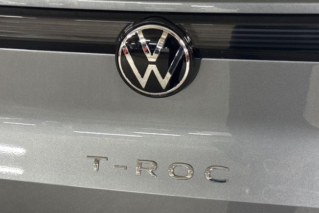 VOLKSWAGEN T-Roc Photo 27