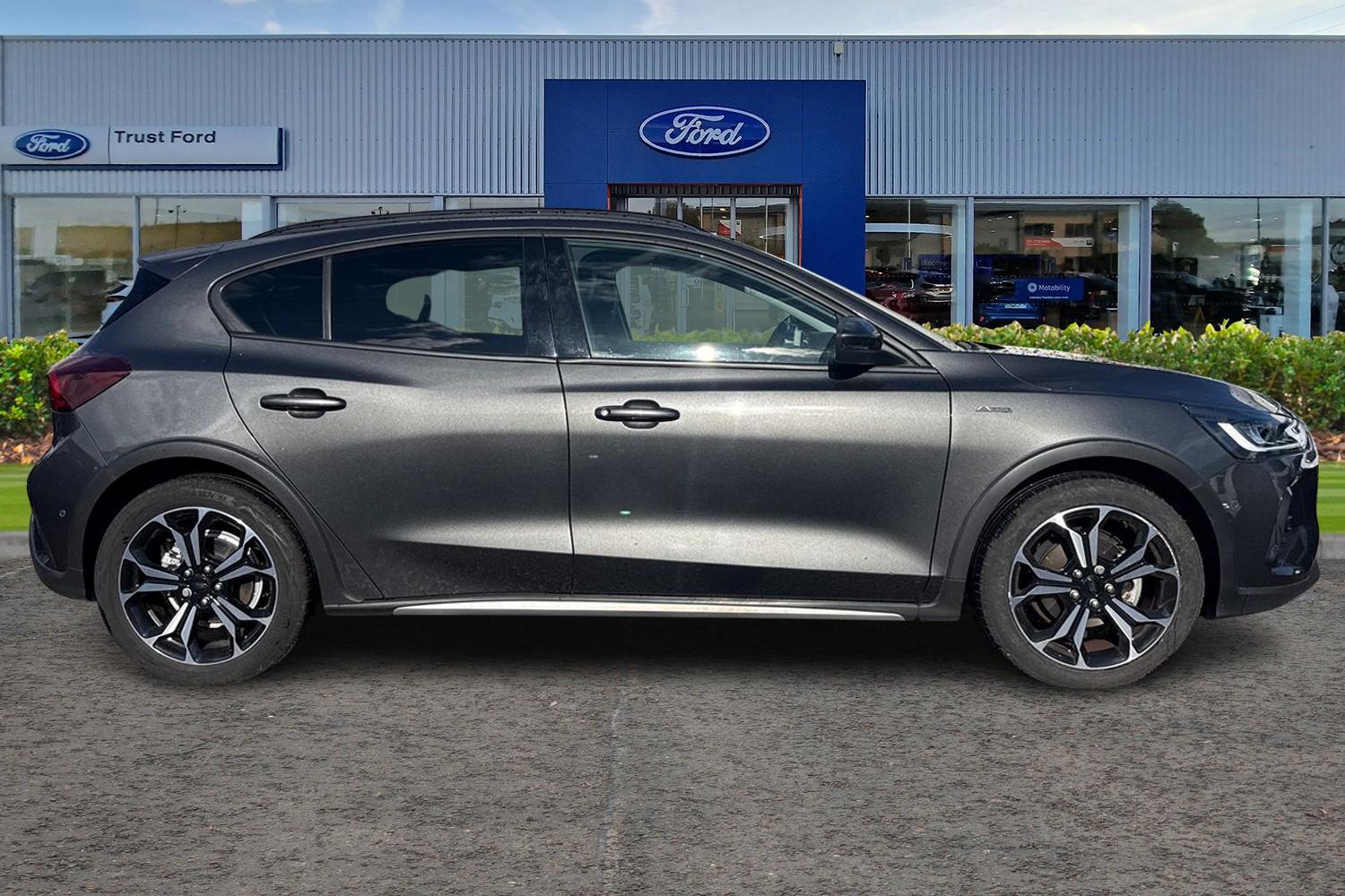 Ford Focus Photo 2