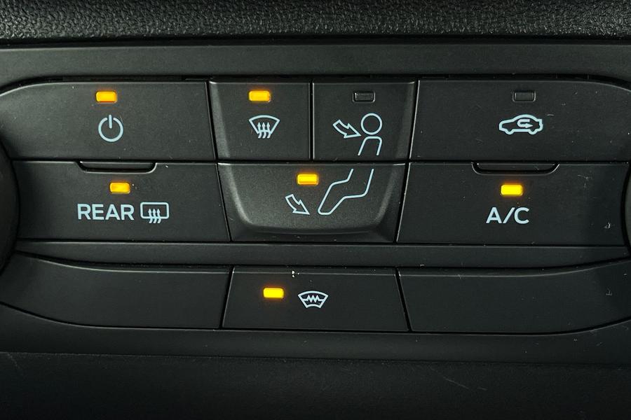 Ford FIESTA Photo autoimg-1582bdc24c63549299bae68f2a3d15a37b113ab3.jpg