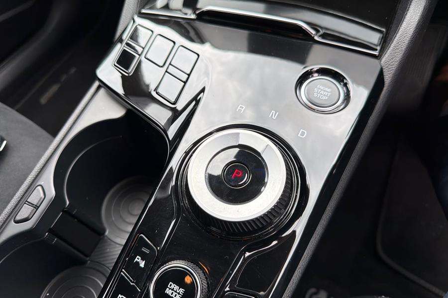 Kia SPORTAGE Photo autoimg-1587a52fb813b855a1cbeebe73673c1a5b9cadc5.jpg