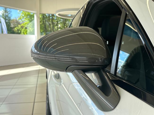 PORSCHE Macan Photo 22