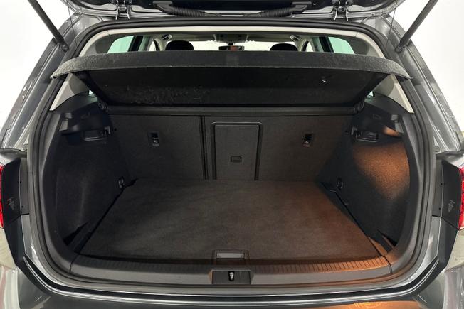VOLKSWAGEN Golf Photo 12