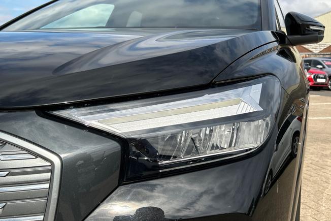 Audi Q4 E-Tron Photo 57