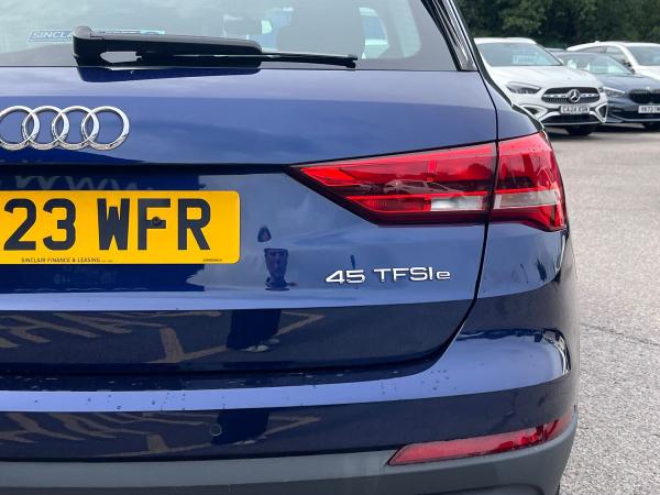 Audi Q3 Photo autoimg-1599419b4bfd1416ac041d0bed1edf746f900464.jpg