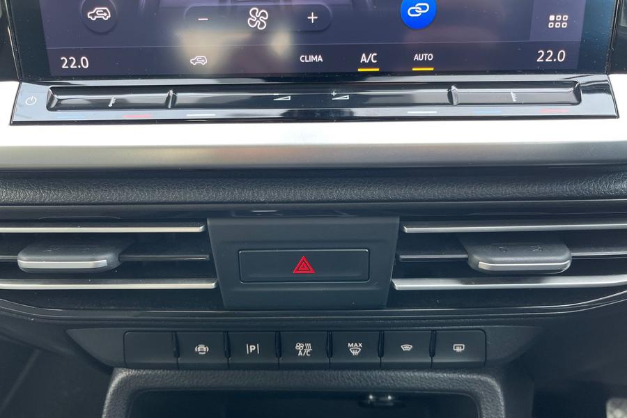 Ford GRAND TOURNEO CONNECT Photo autoimg-159b3f73a62e12f6a988cea20910de7d9e5ad545.jpg