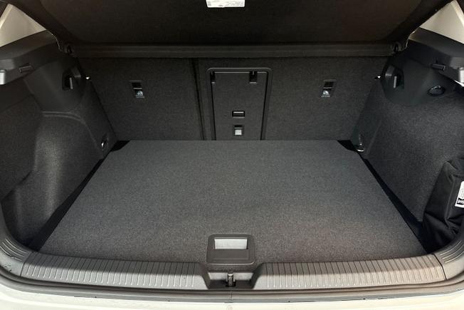VOLKSWAGEN Golf Photo 12