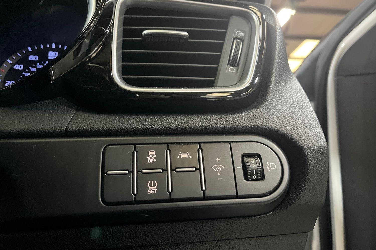 Kia XCEED Photo 24