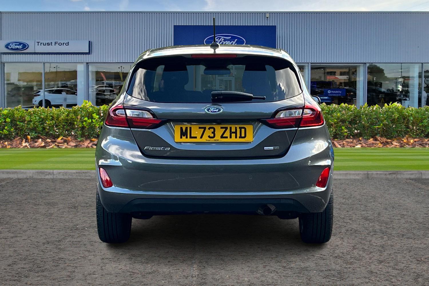 Ford Fiesta Photo 6