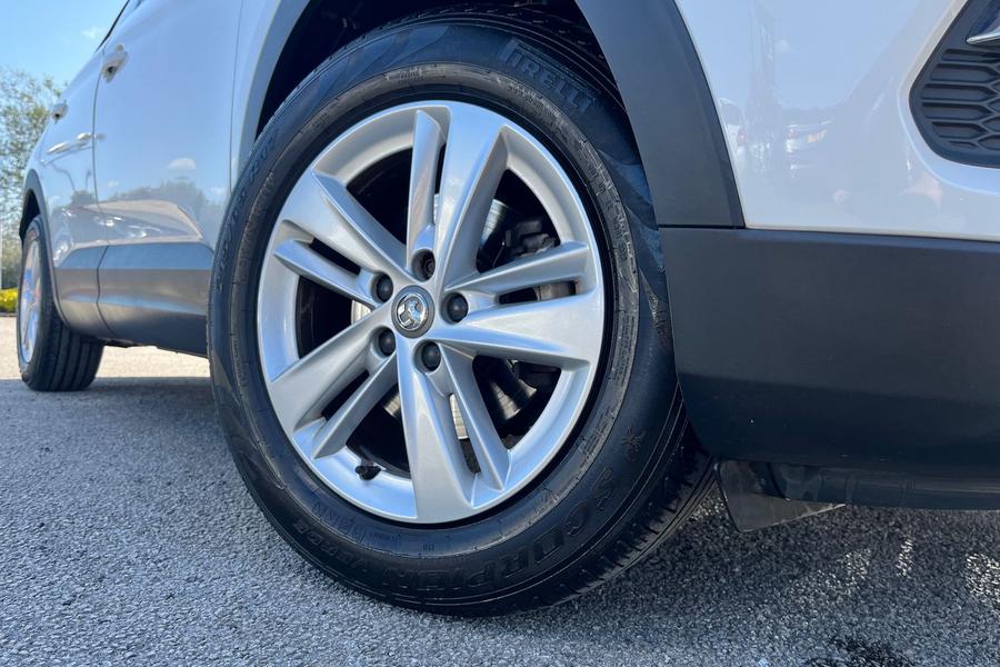 Vauxhall GRANDLAND X Photo autoimg-15a1219bd6622f8e05213feed2fb086834565d93.jpg
