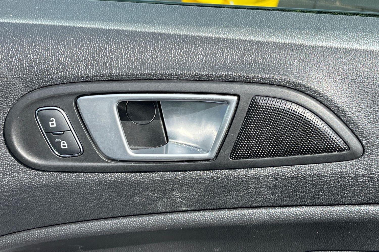 Ford EcoSport Photo 27