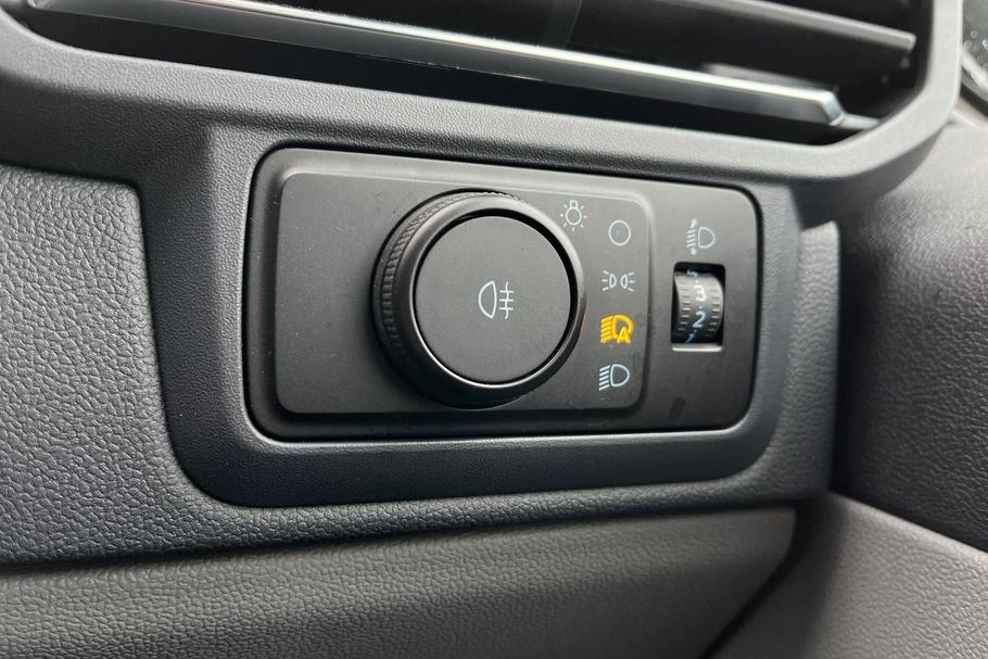 Used FORD TRANSIT CUSTOM SB75LRE 33