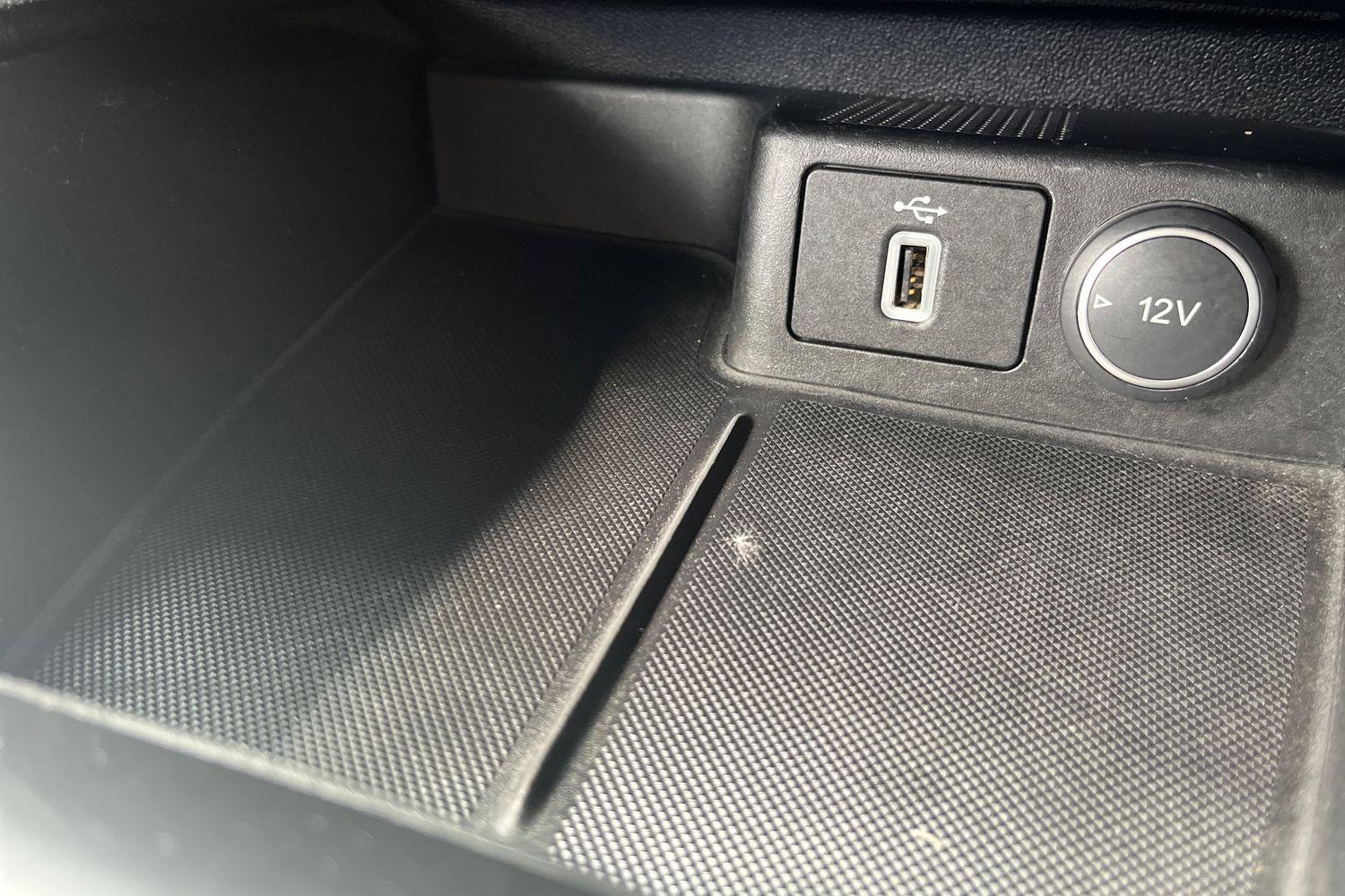 Ford Focus Photo 32