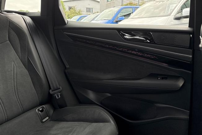 VOLKSWAGEN Id.7 Photo 31