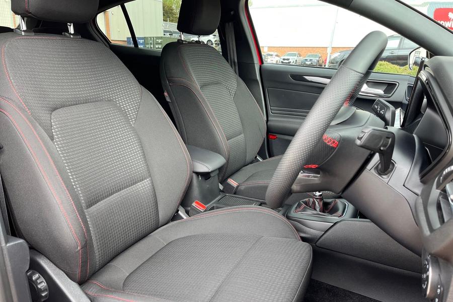 Ford Focus Photo autoimg-15abc7296a96afe9d30ff570b72547c1194142fb.jpg