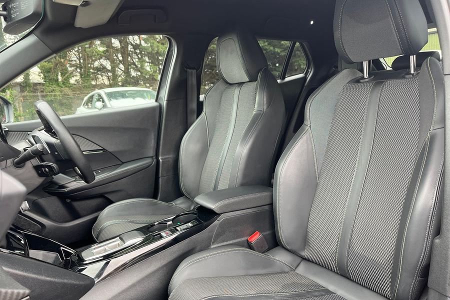 Peugeot 2008 Photo autoimg-15adb387a1ae8c2b6f118a5a0b9d70a20aa07128.jpg