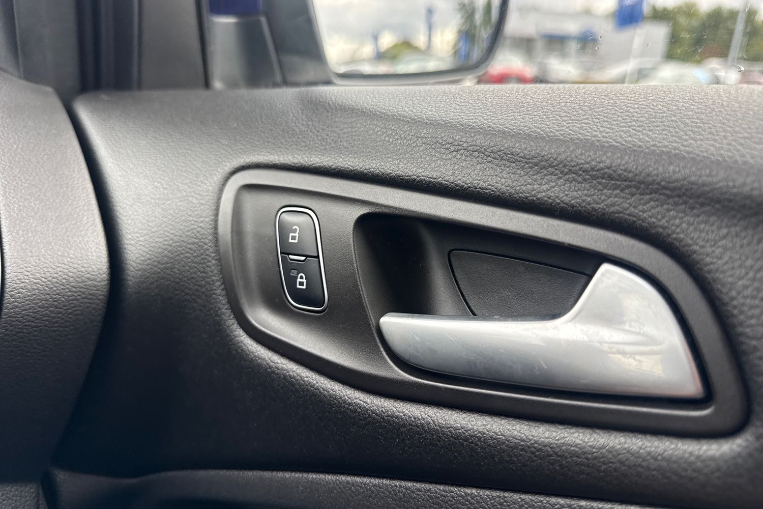 Ford KUGA Photo 33