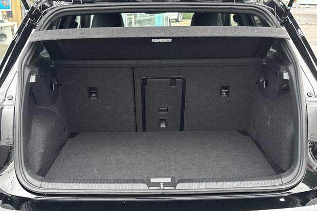 Volkswagen Golf Photo 12