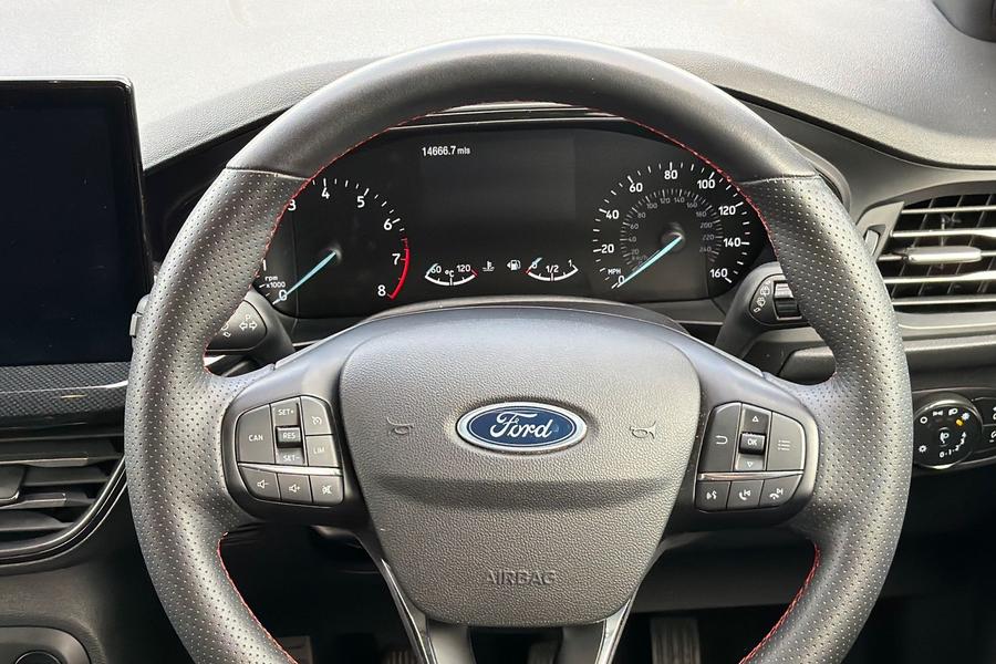 Ford FOCUS Photo autoimg-15b07c444a80f4be0335e0af6794dcebe717ad60.jpg