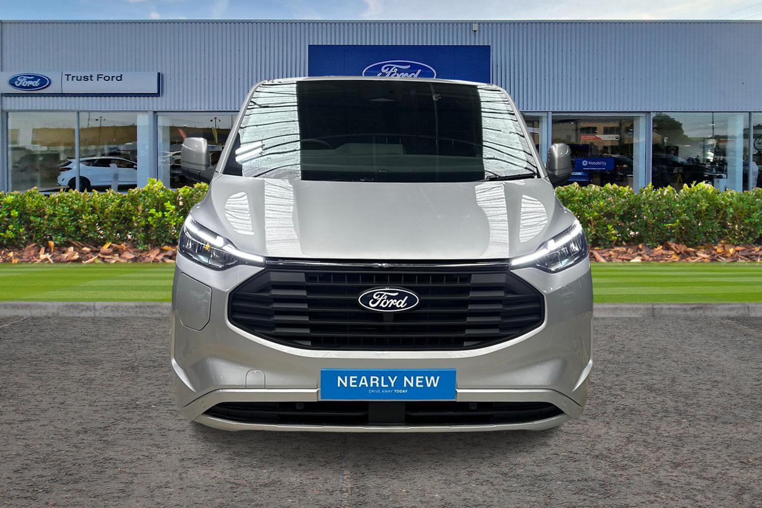 Ford TRANSIT CUSTOM Photo 10