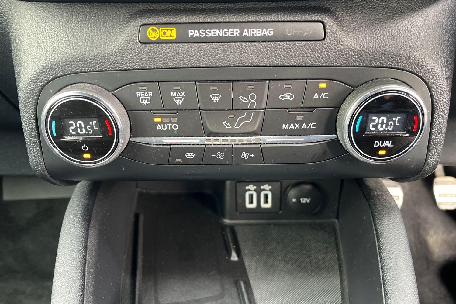 Ford Kuga Photo 31
