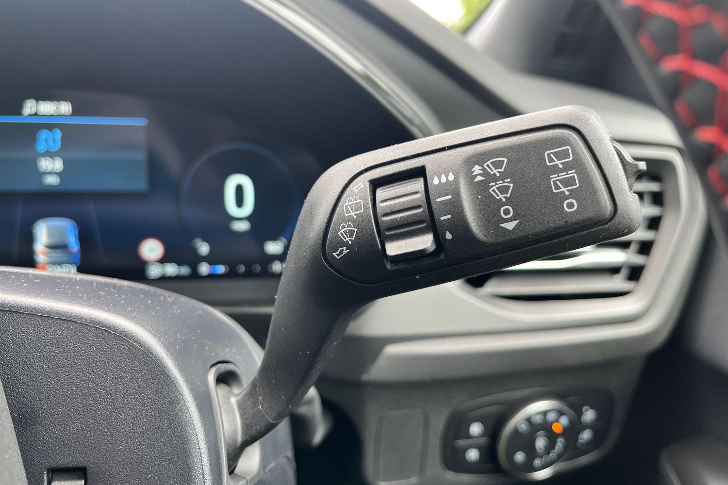 Ford FOCUS Photo 14