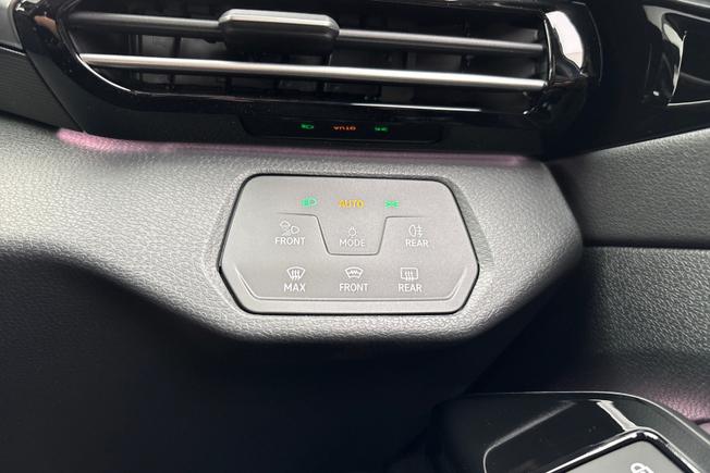 VOLKSWAGEN ID.4 Photo 26